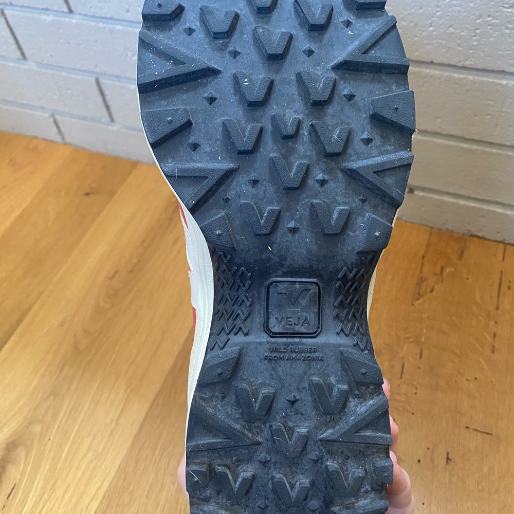 Veja Venturi Rouille Dried Petal Sneakers - Picture 8 of 8